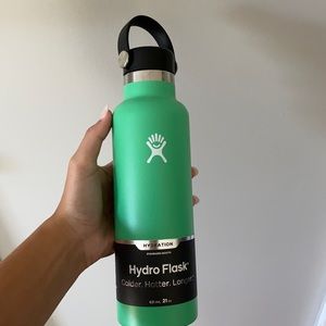 Green 21 oz hydro flask